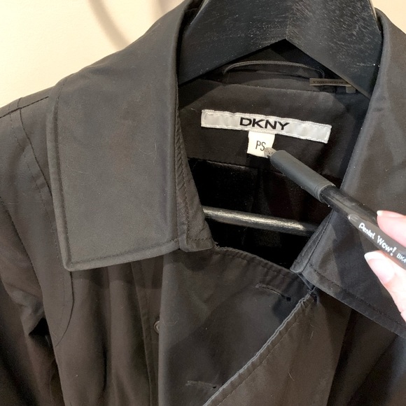 DKNY waterproof classic trench raincoat with belt - Picture 3 of 8